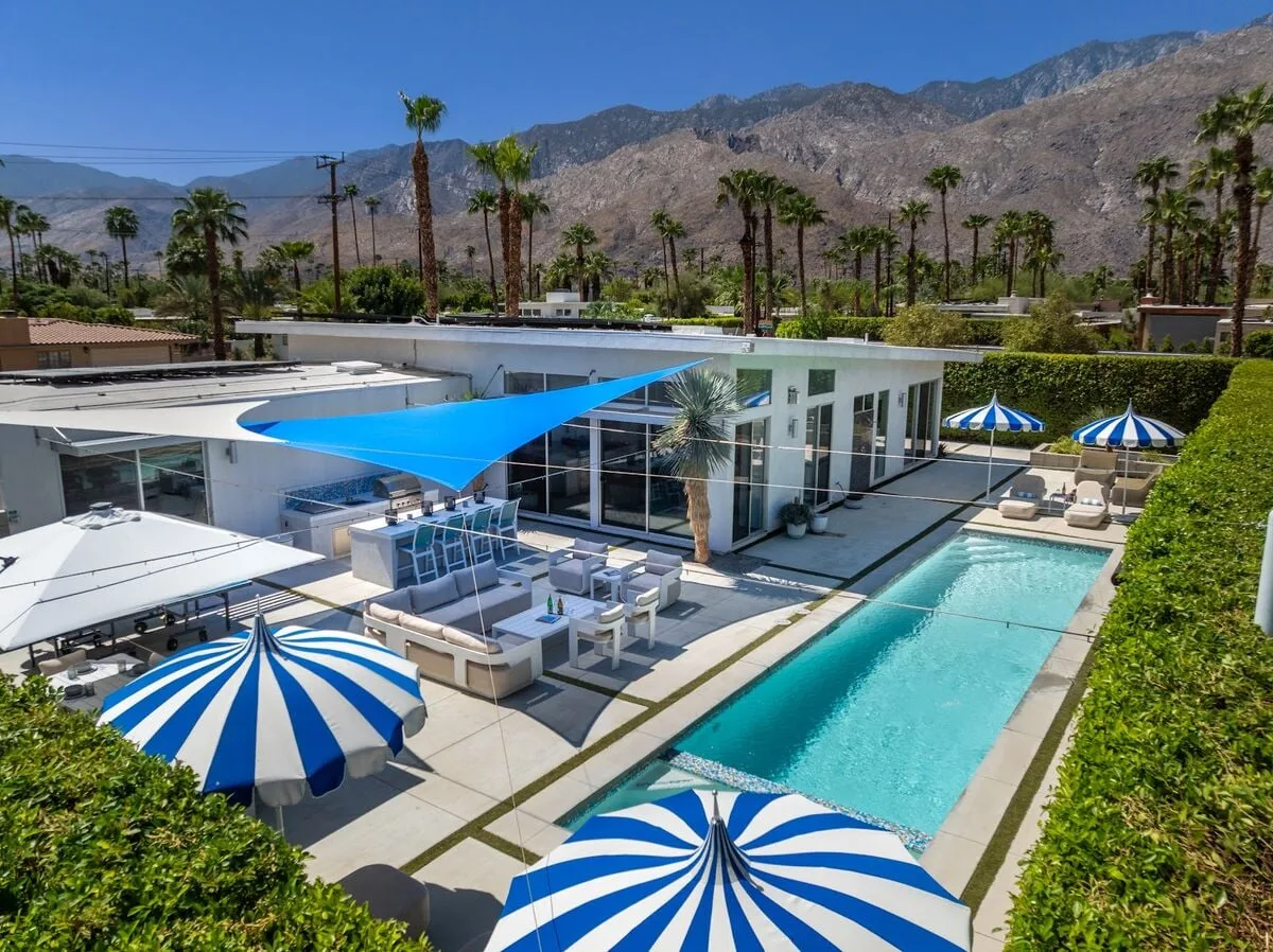 Modern Desert Oasis