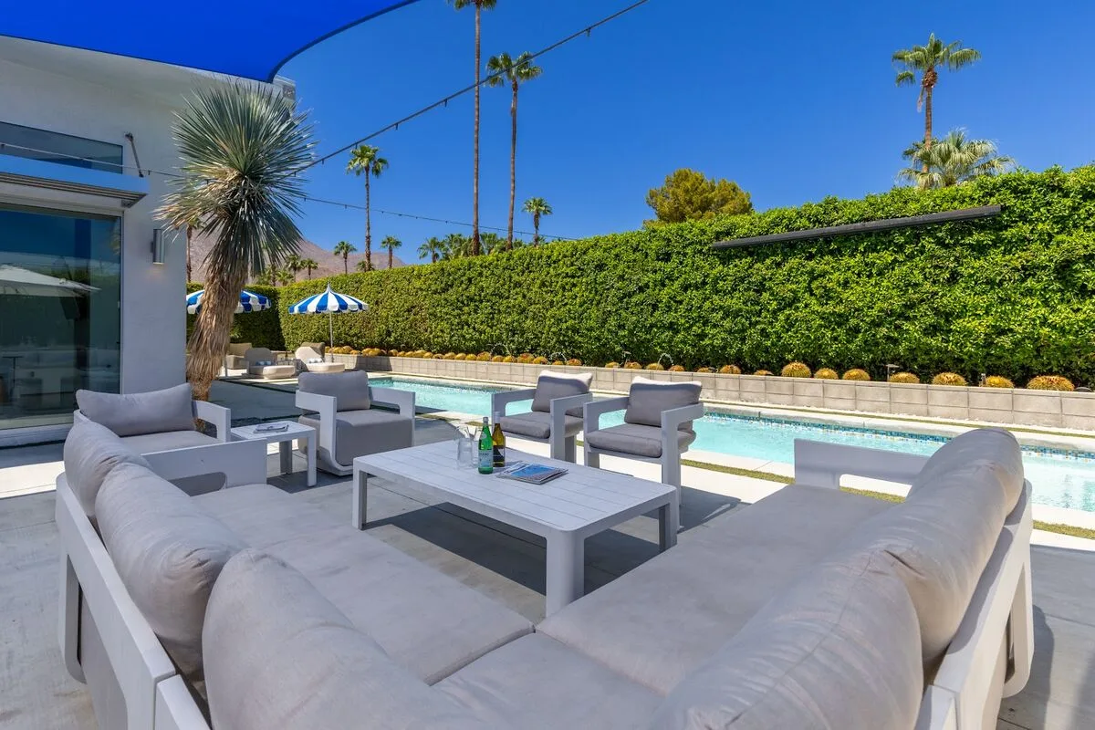 Modern Desert Oasis