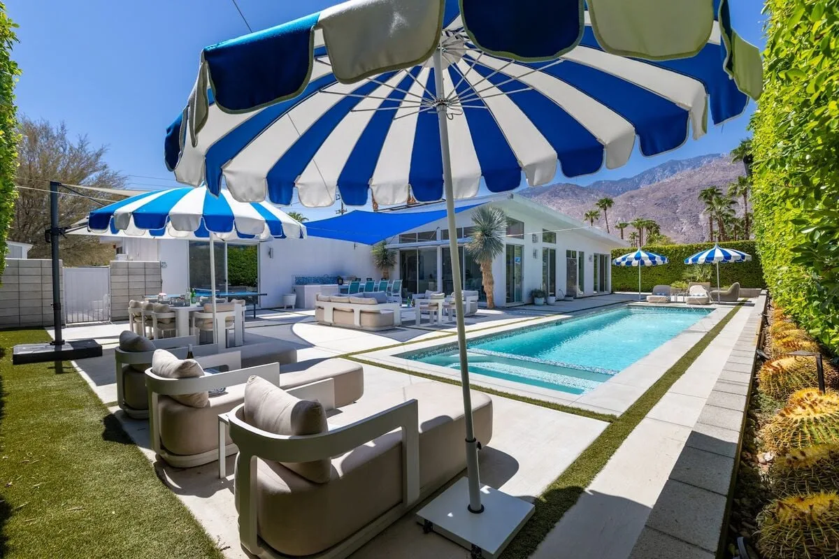Modern Desert Oasis