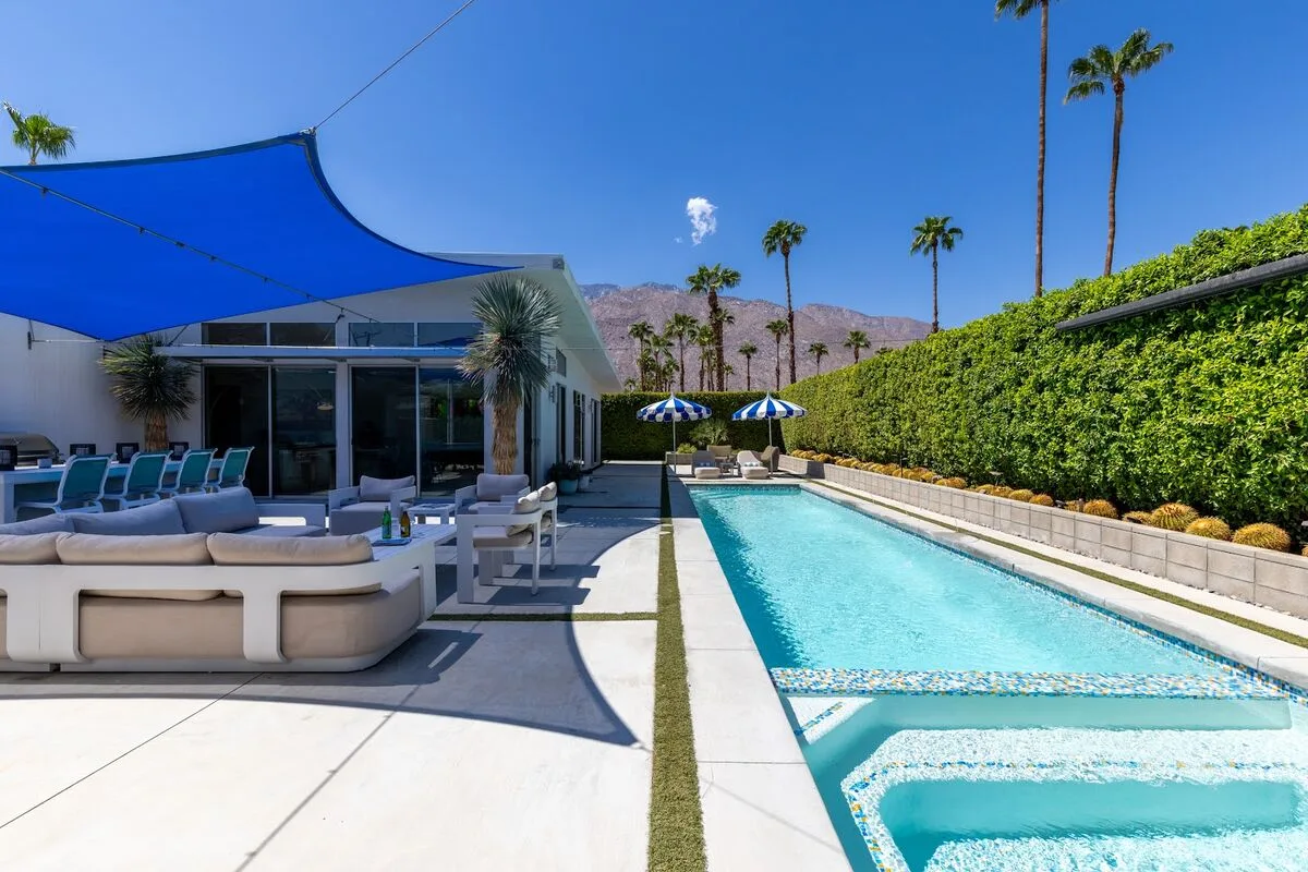 Modern Desert Oasis