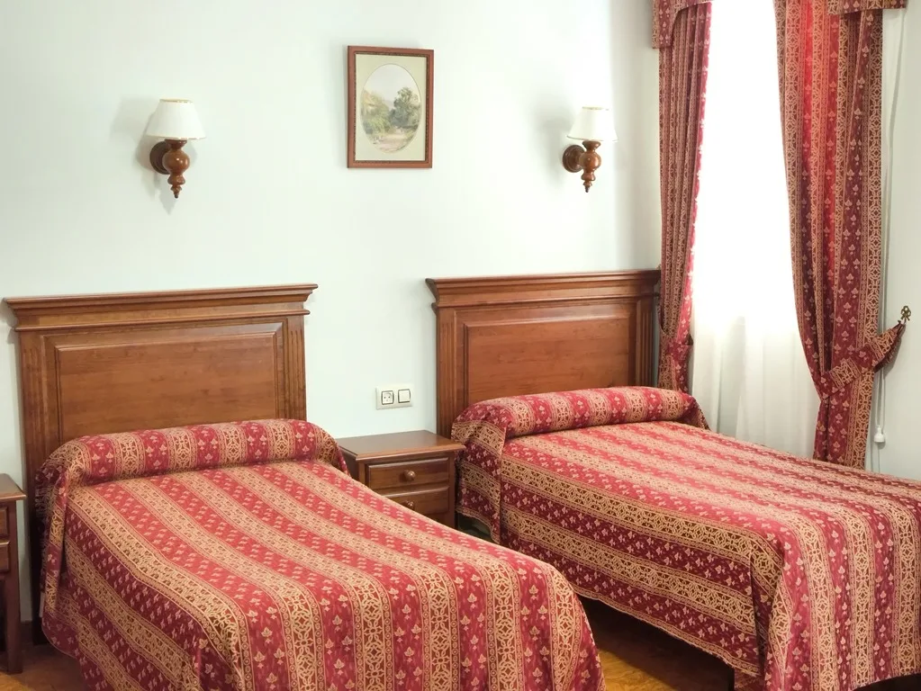 Double room with twin beds