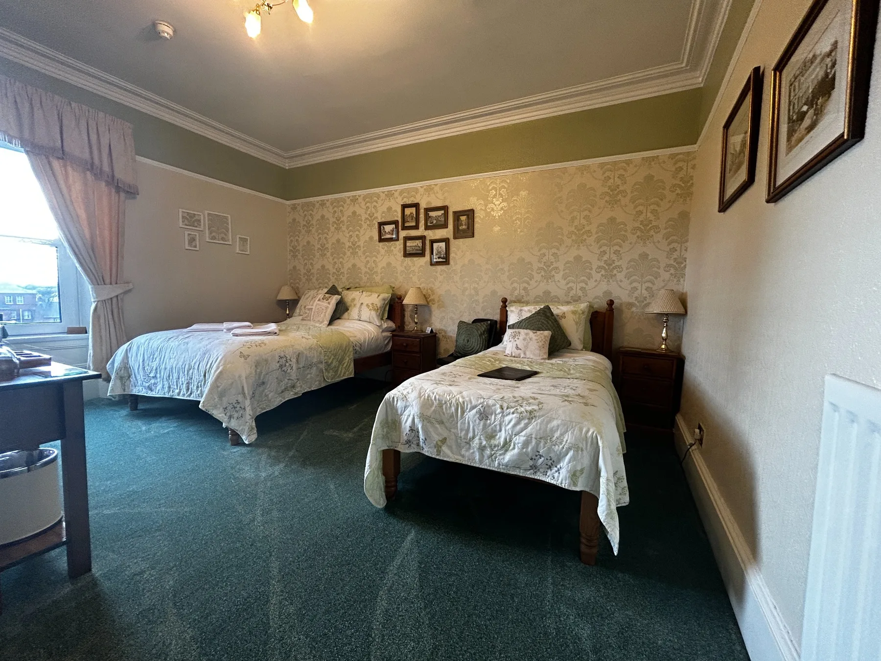 Spacious twin room