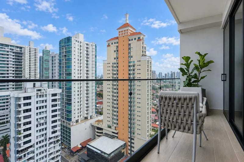 Gleaming 2BR w/ Balcony in San Francisco