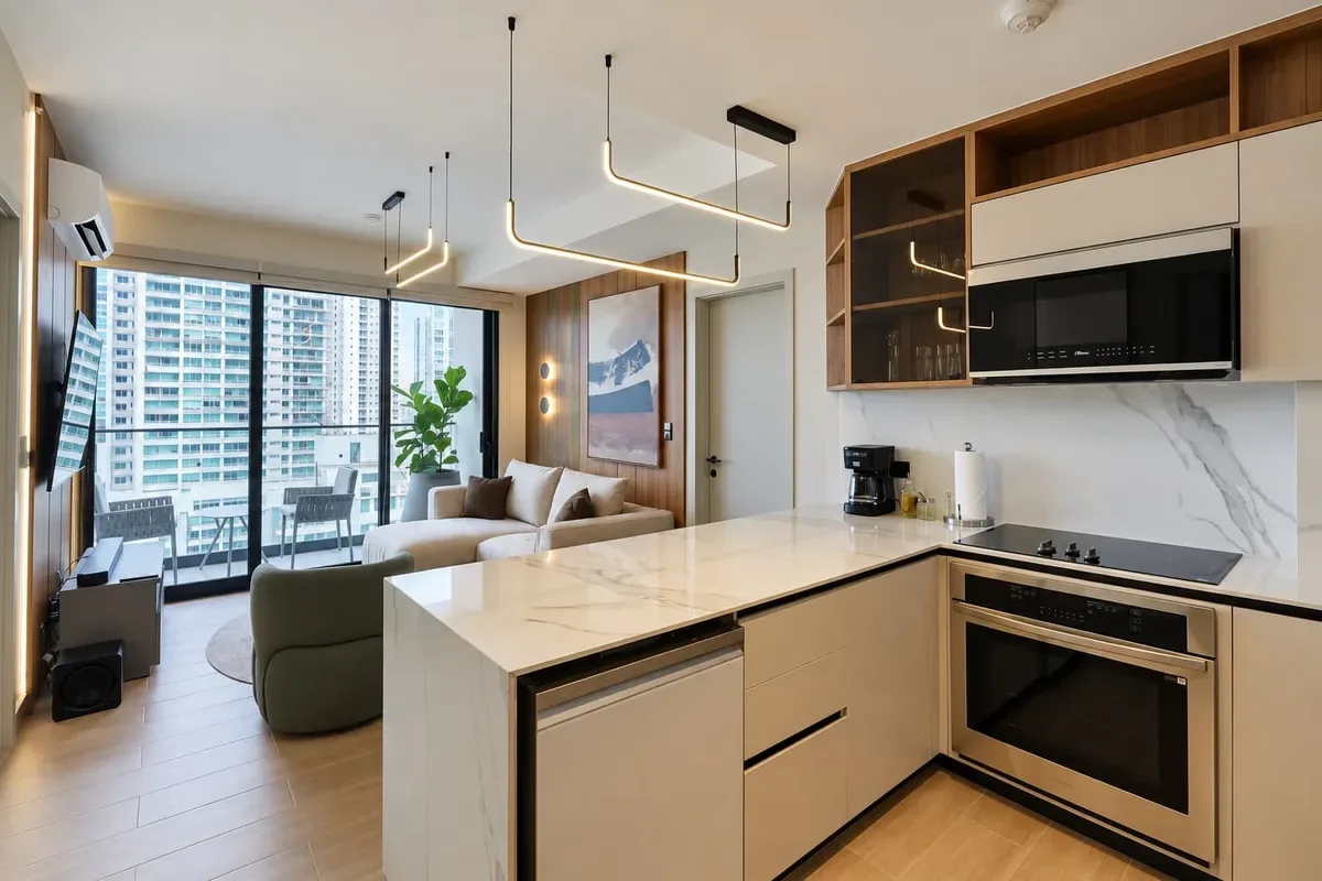 Gleaming 2BR w/ Balcony in San Francisco