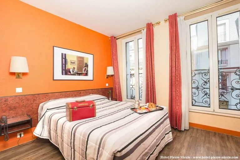 Habitación en el Hôtel Pierre Nicole.