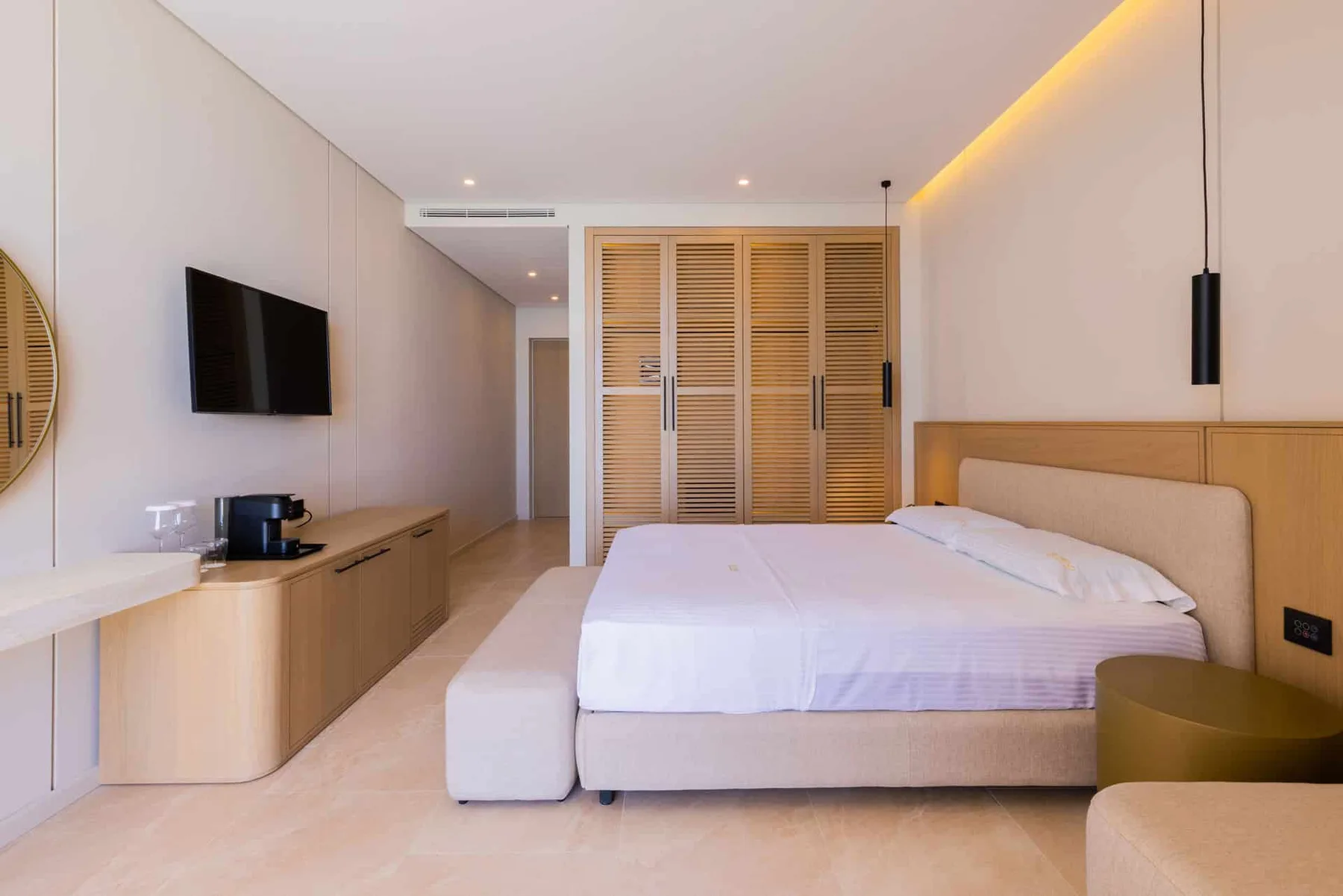 Hotel Beyond