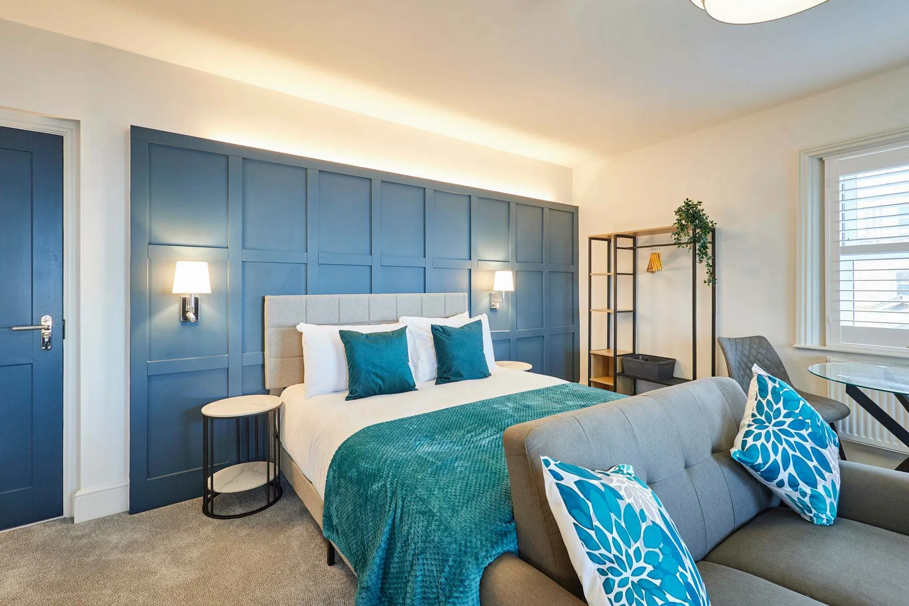 The Langley Hotel, Apartment 7