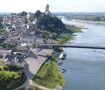 Hotel beside the Loire