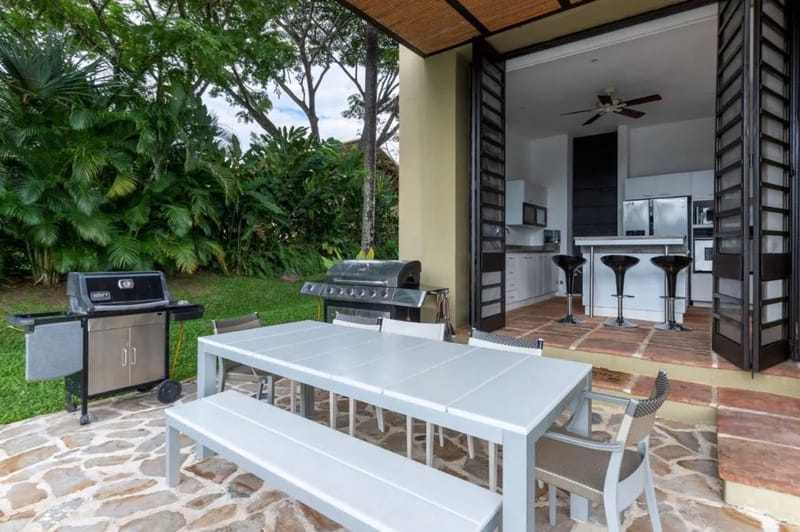 Majestic 4BR Villa w/ Pool at Mesa de Yeguas