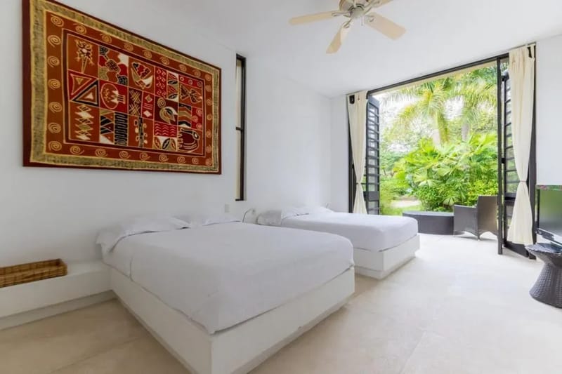 Majestic 4BR Villa w/ Pool at Mesa de Yeguas