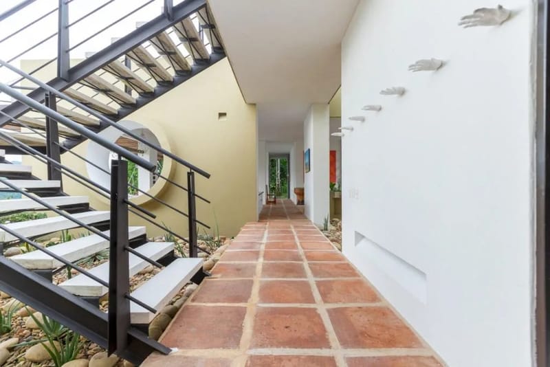 Majestic 4BR Villa w/ Pool at Mesa de Yeguas