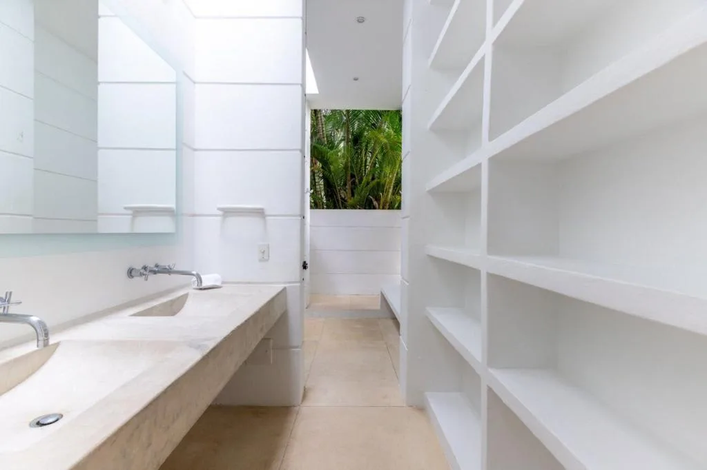Majestic 4BR Villa w/ Pool at Mesa de Yeguas
