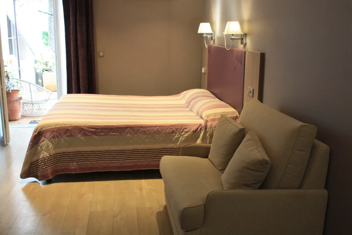 Habitación confort triple con ducha