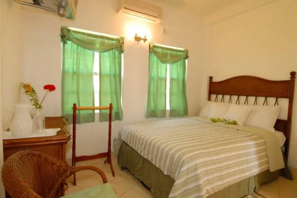 Gouyave room
