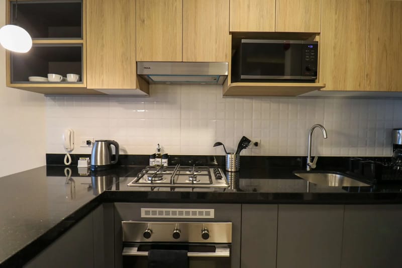 Vibrant 1BR w/ Balcony in Prime Miraflores