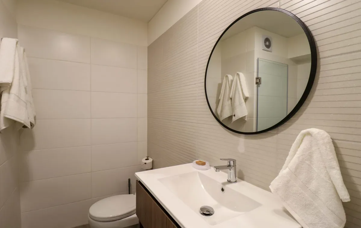 Vibrant 1BR w/ Balcony in Prime Miraflores