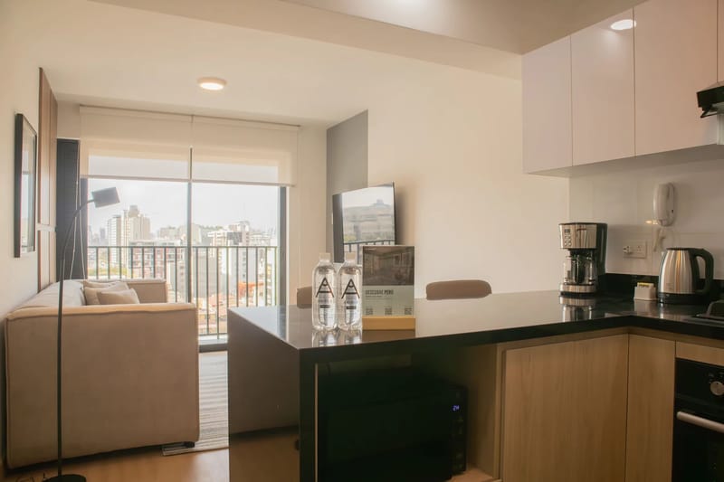 Enchanting 1BR w/ Balcony in Barranco