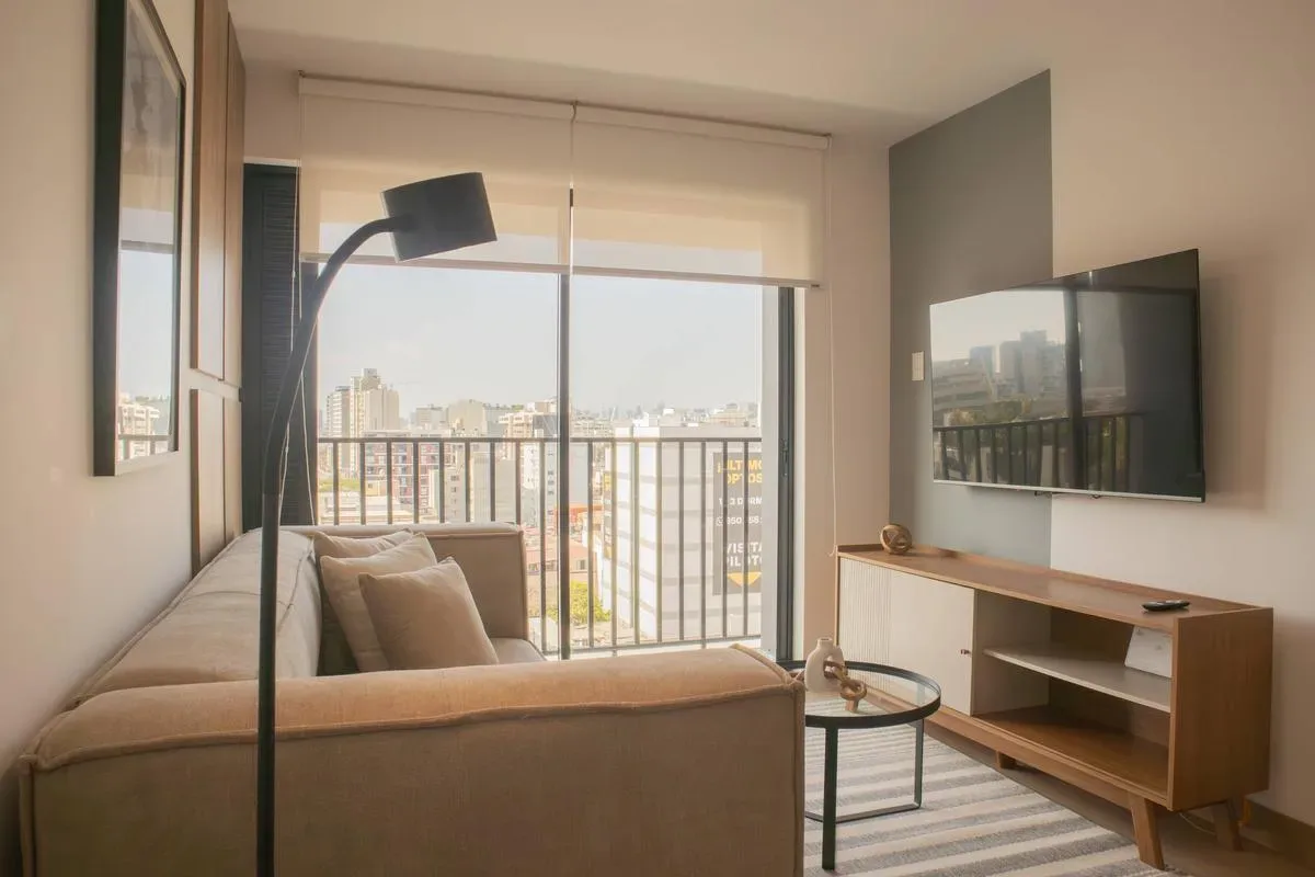 Enchanting 1BR w/ Balcony in Barranco
