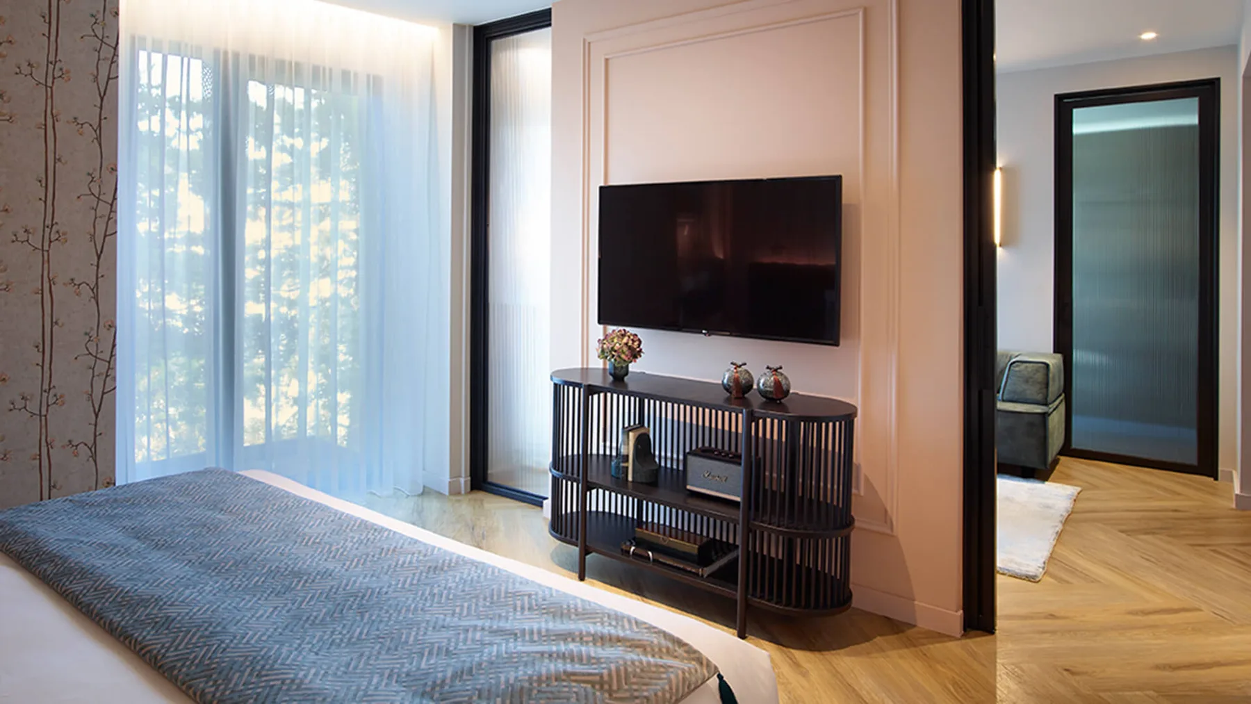 Hotel rooms and suites