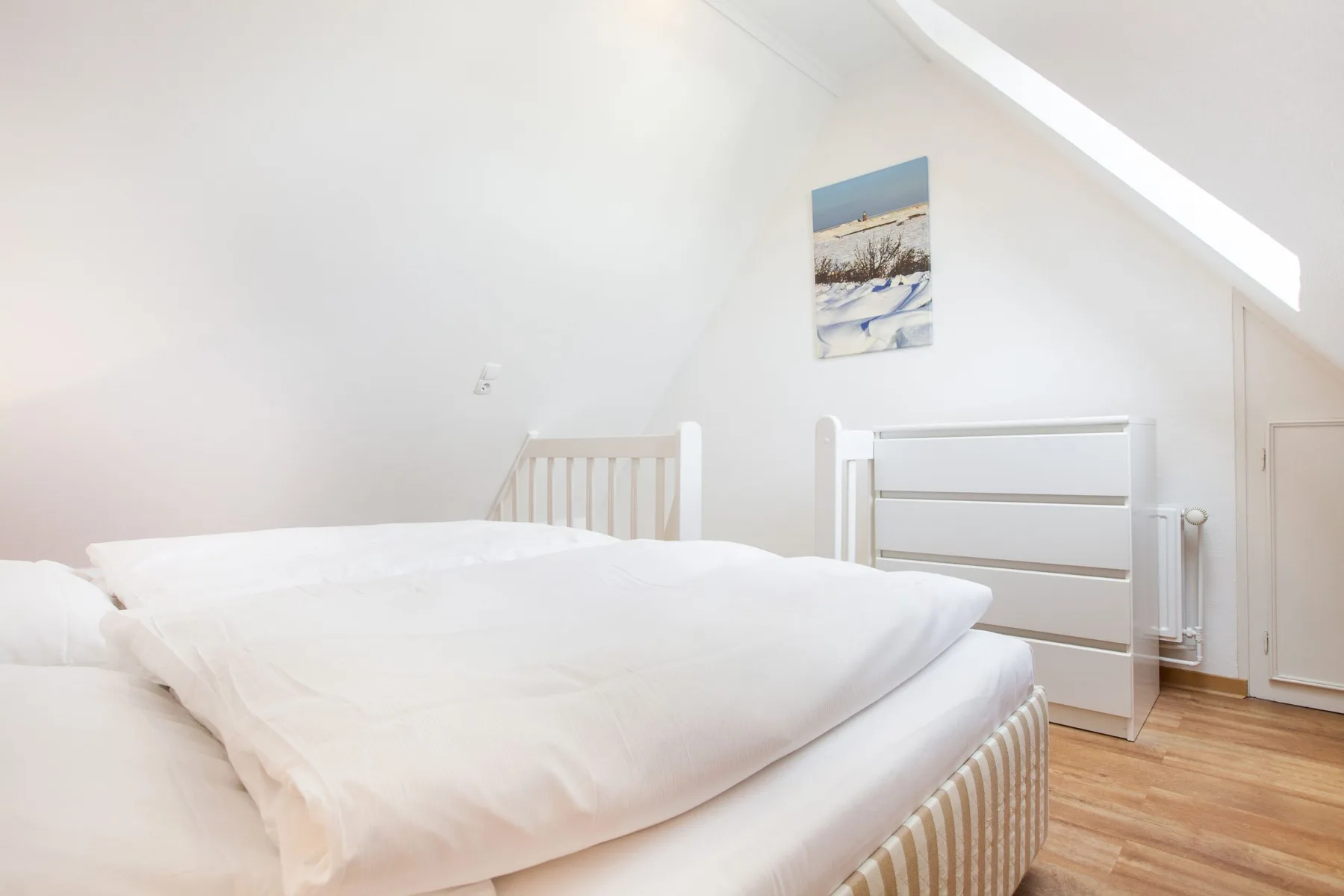 2-Raum-Appartement im OG/DG, ca 43m² Nutzfläche für bis zu 2 Personen.