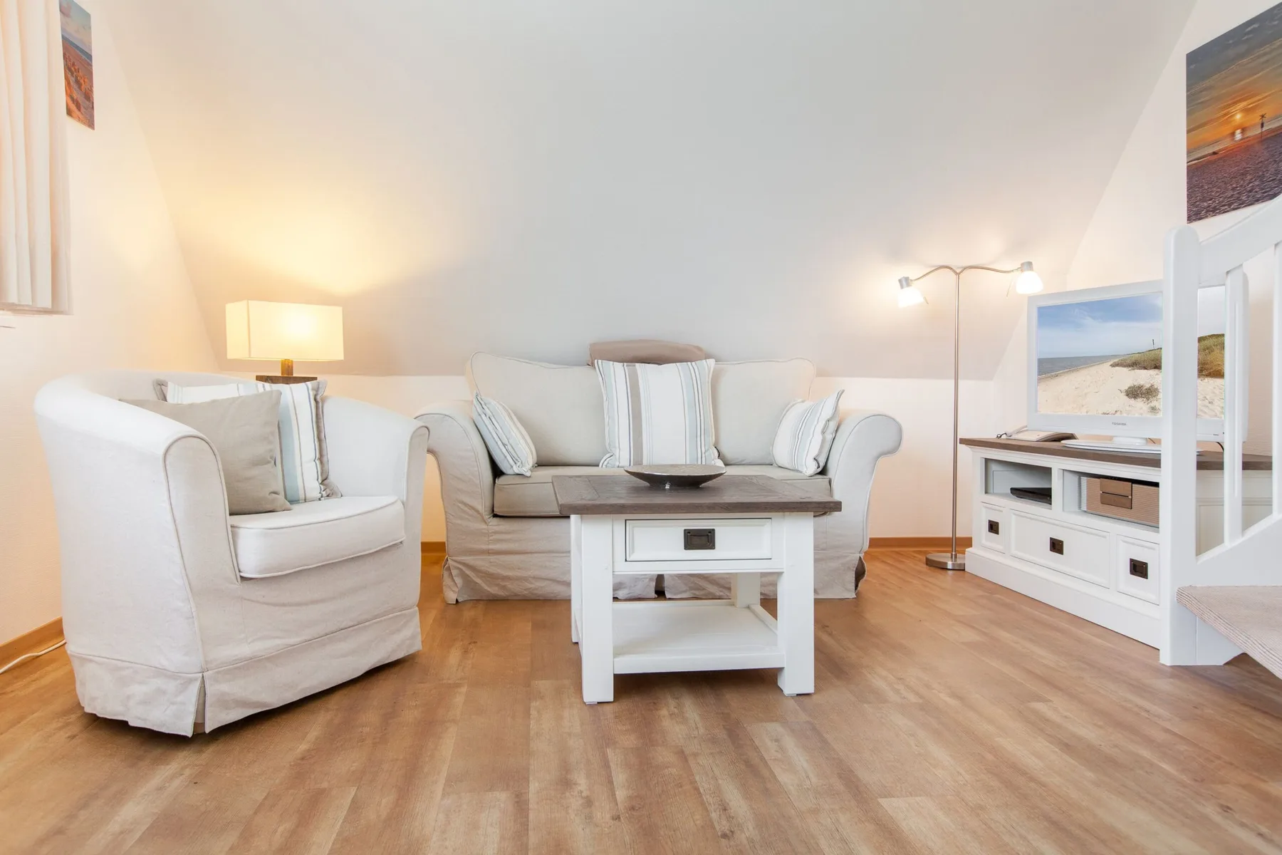 2-Raum-Appartement im OG/DG, ca 43m² Nutzfläche für bis zu 2 Personen.