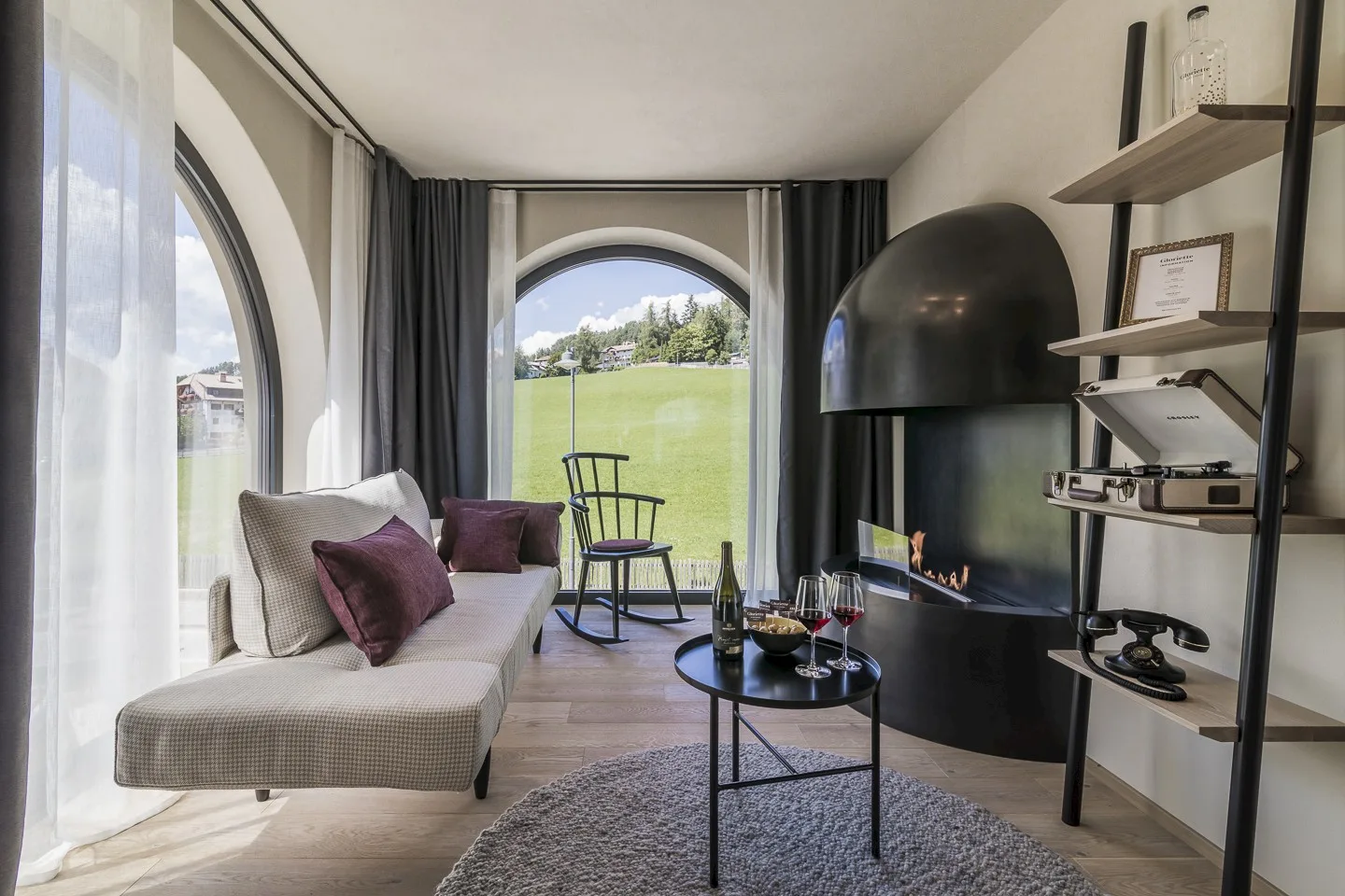 Suite Kamin con grandes ventanales