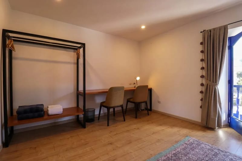 Quiet 1BR in Plaza de Armas w/ Balcony