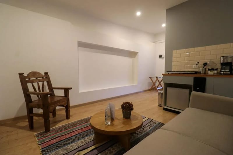 Quiet 1BR in Plaza de Armas w/ Balcony