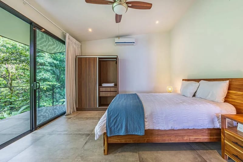 Secluded 4BR Villa w/ Panoramic Ocean Views & Guest House