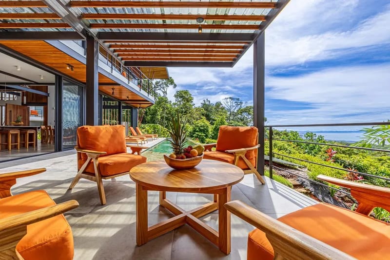 Secluded 4BR Villa w/ Panoramic Ocean Views & Guest House