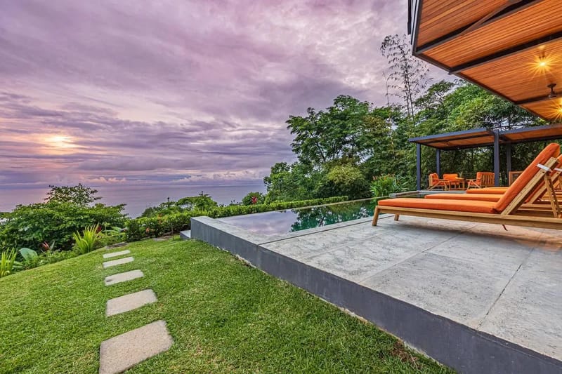 Secluded 4BR Villa w/ Panoramic Ocean Views & Guest House