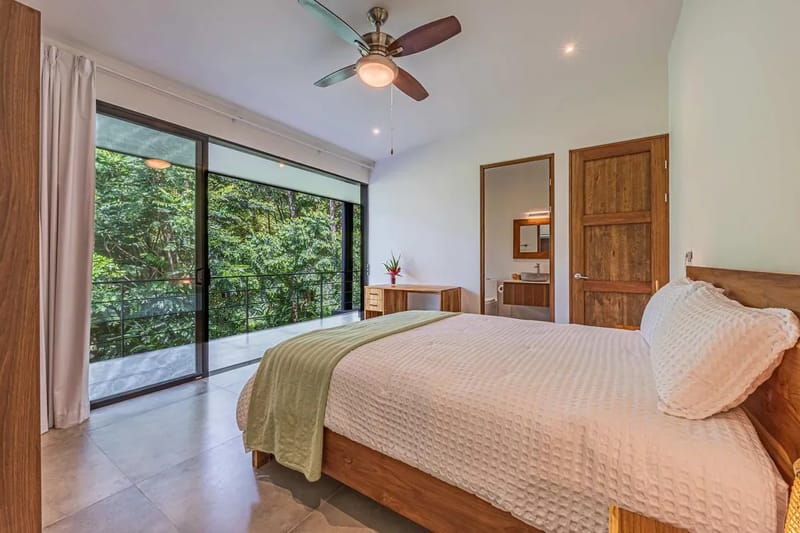 Secluded 4BR Villa w/ Panoramic Ocean Views & Guest House