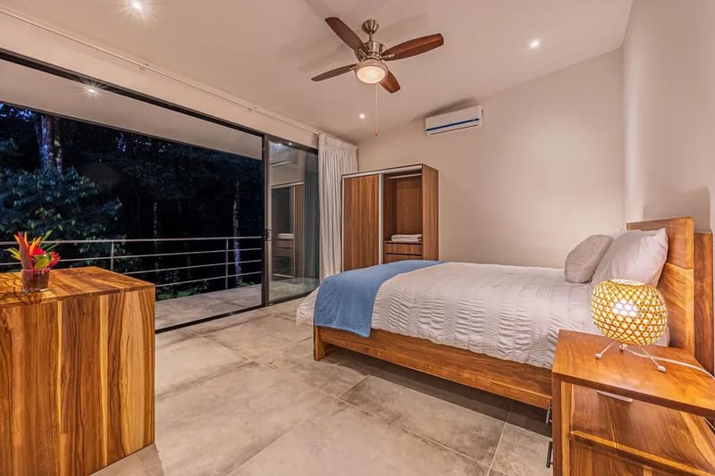 Secluded 4BR Villa w/ Panoramic Ocean Views & Guest House