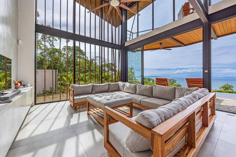 Secluded 4BR Villa w/ Panoramic Ocean Views & Guest House