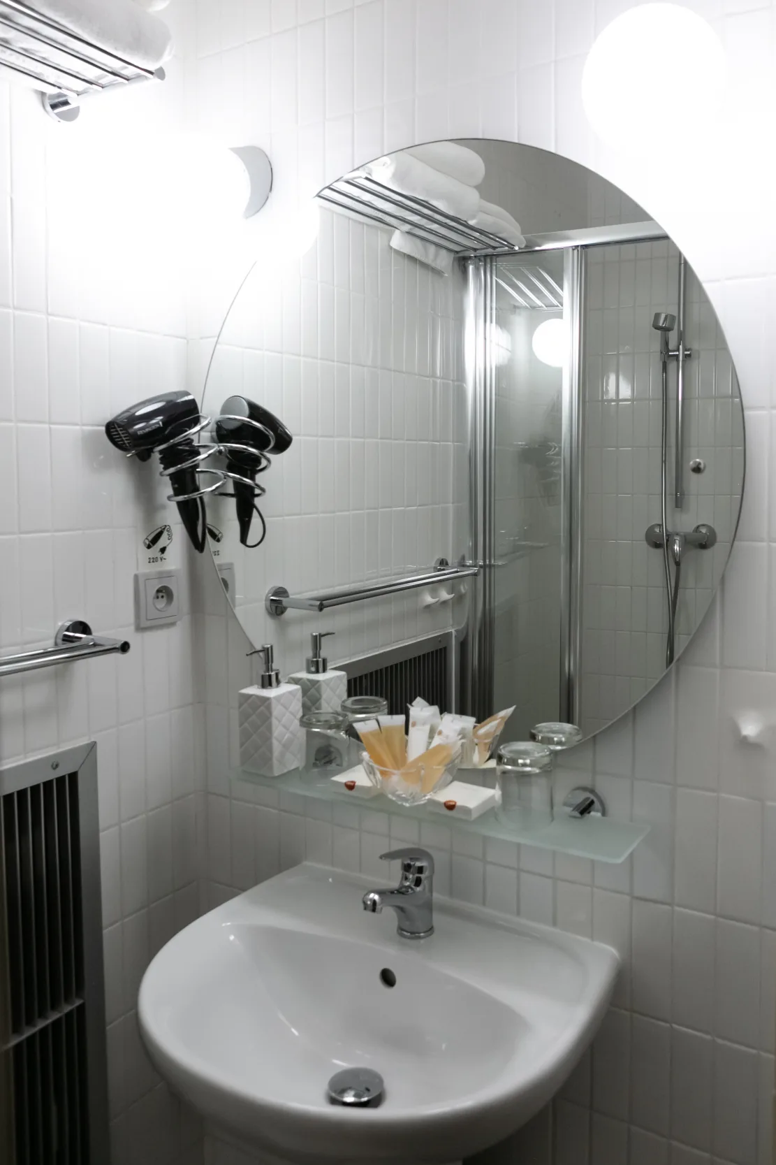 Comfort room