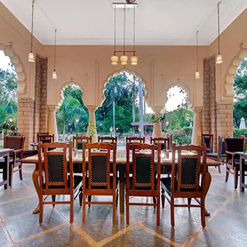 Comedor en el patio