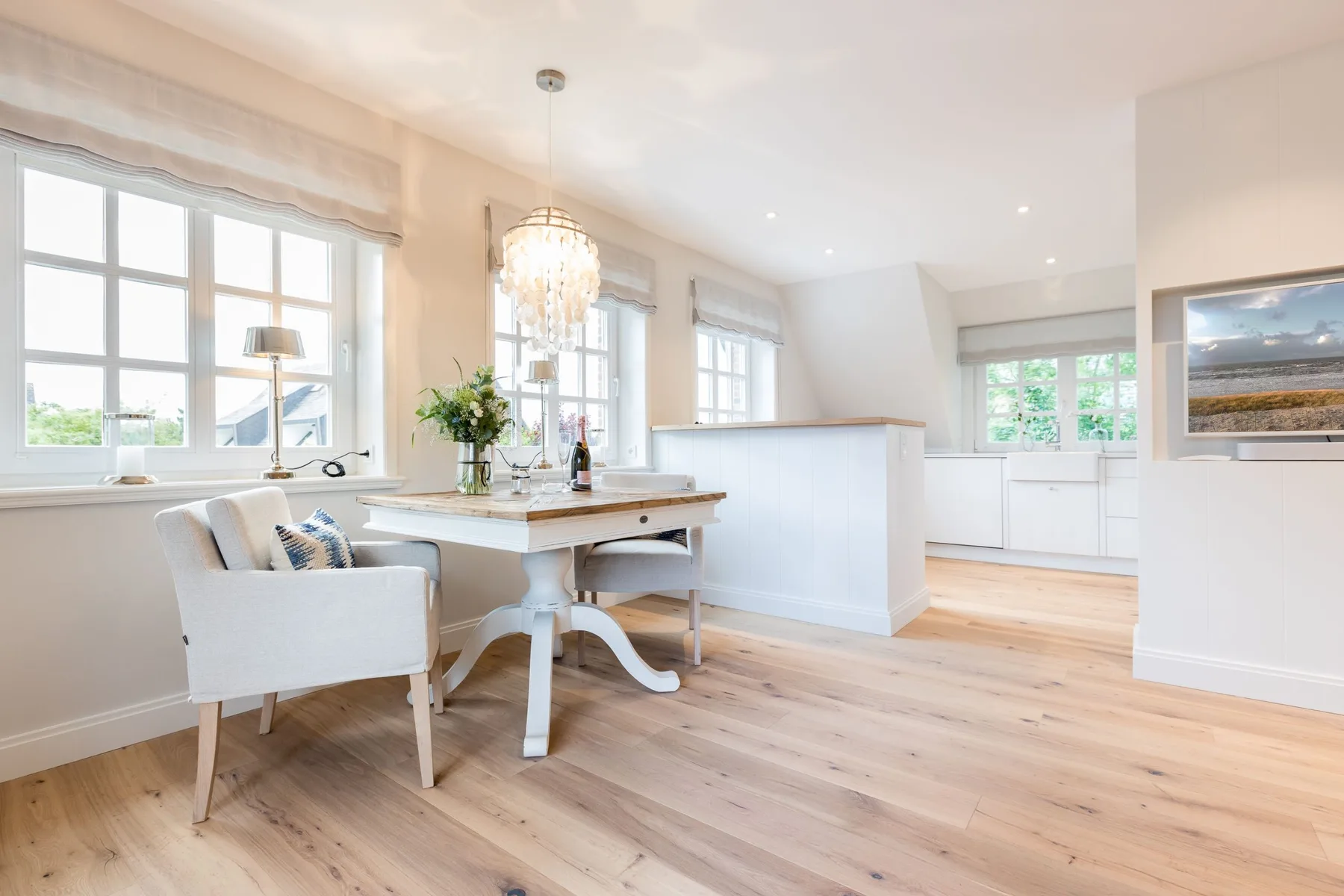 2-Raum Appartement im OG- & DG mit ca. 75m² Nutzfläche, Balkon und Stellplatz