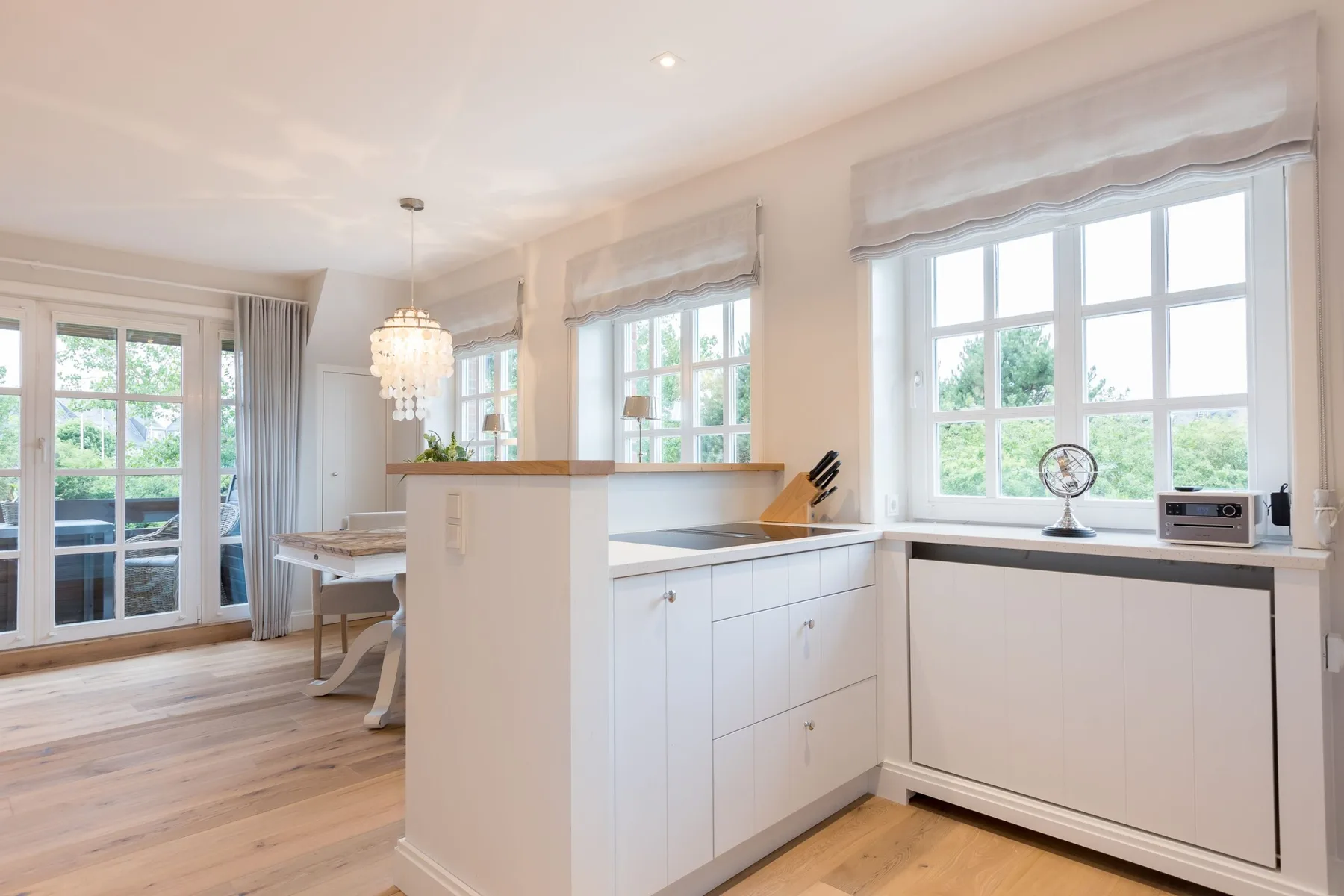 2-Raum Appartement im OG- & DG mit ca. 75m² Nutzfläche, Balkon und Stellplatz