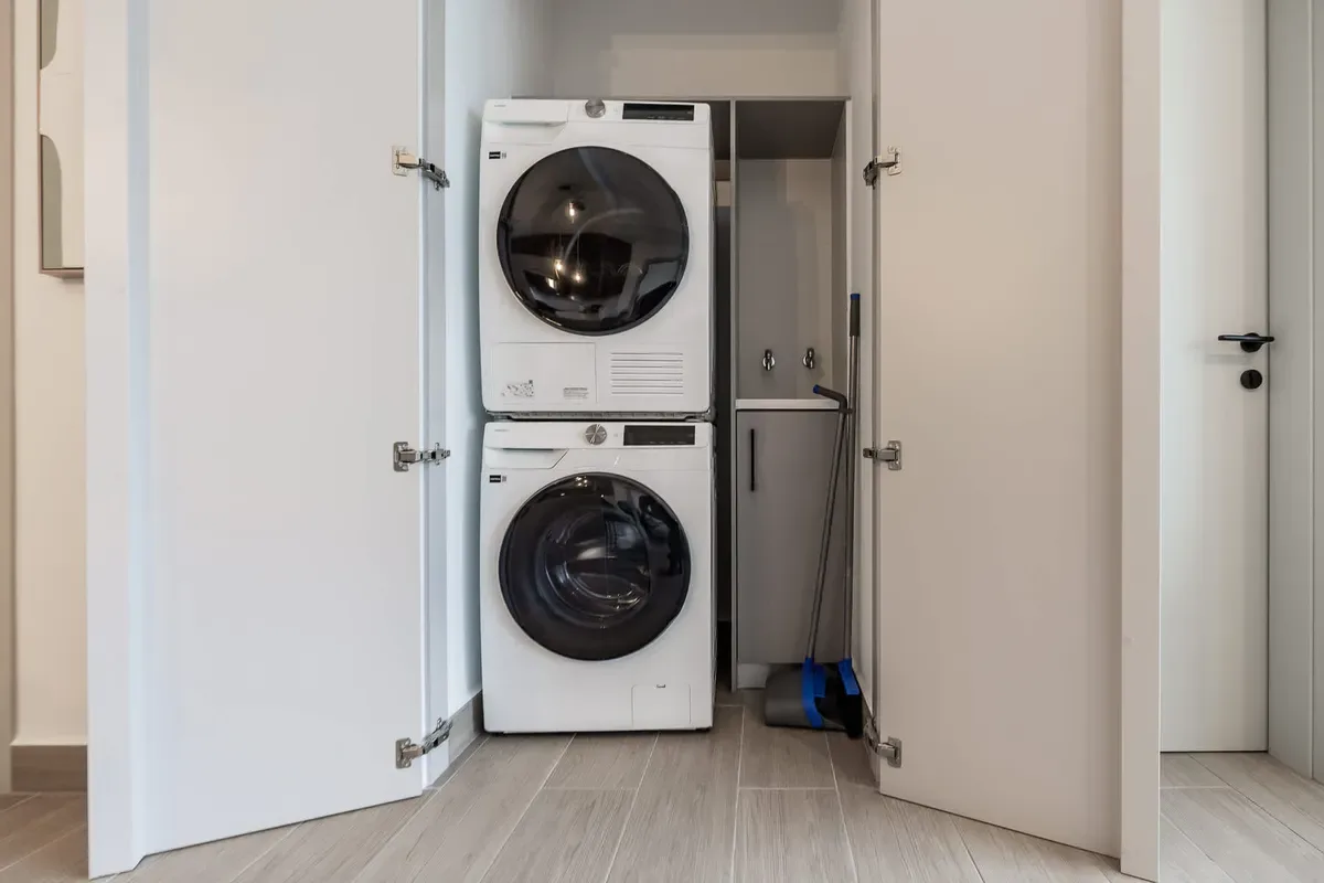 Elegant 2BR in San Francisco w/ Balcony