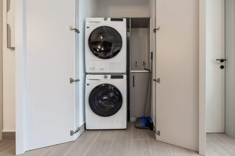 Elegant 2BR in San Francisco w/ Balcony