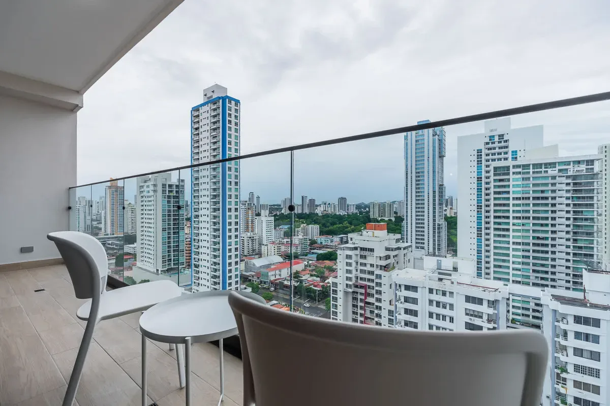Elegant 2BR in San Francisco w/ Balcony