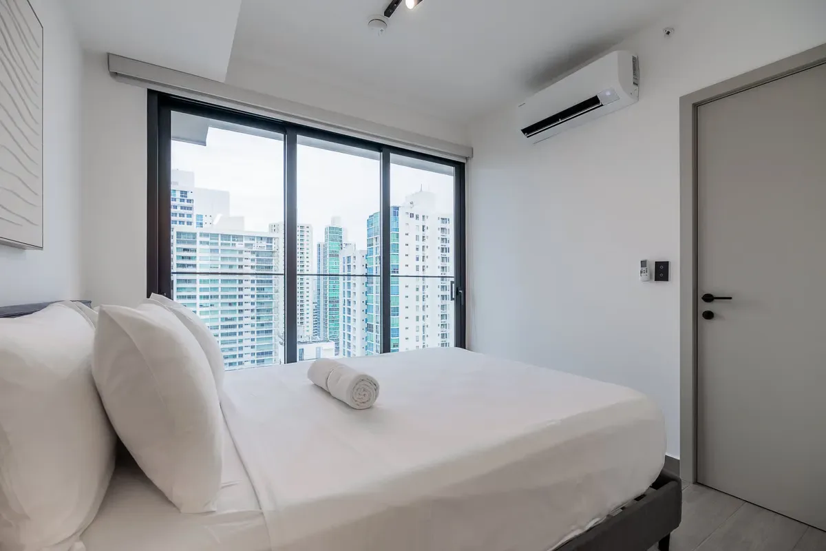Elegant 2BR in San Francisco w/ Balcony