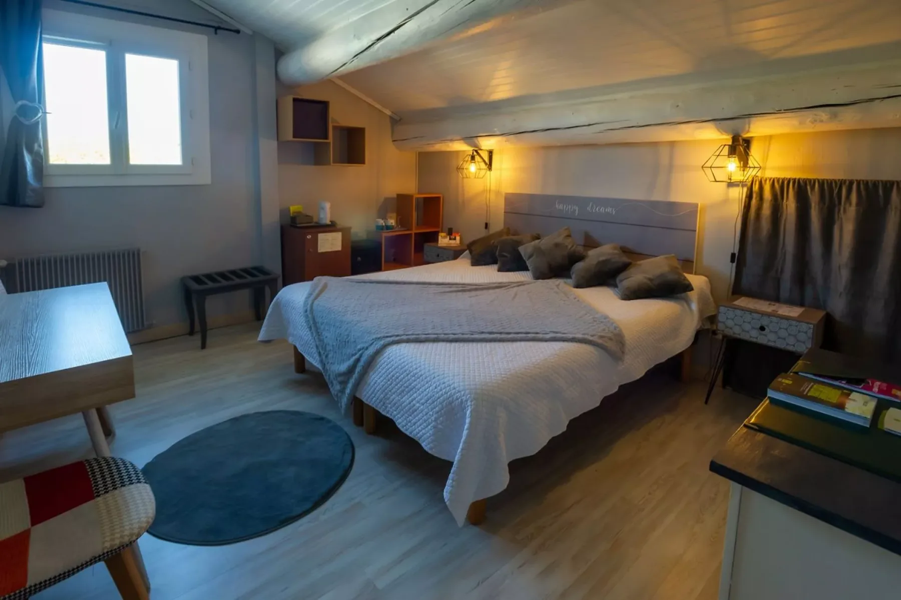 Rooms and suites