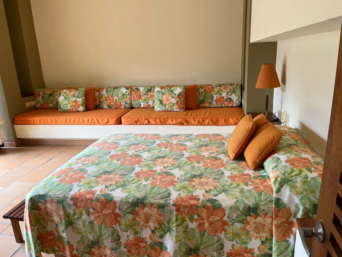 Astonishing 5BR House w/ pool in Anapoima