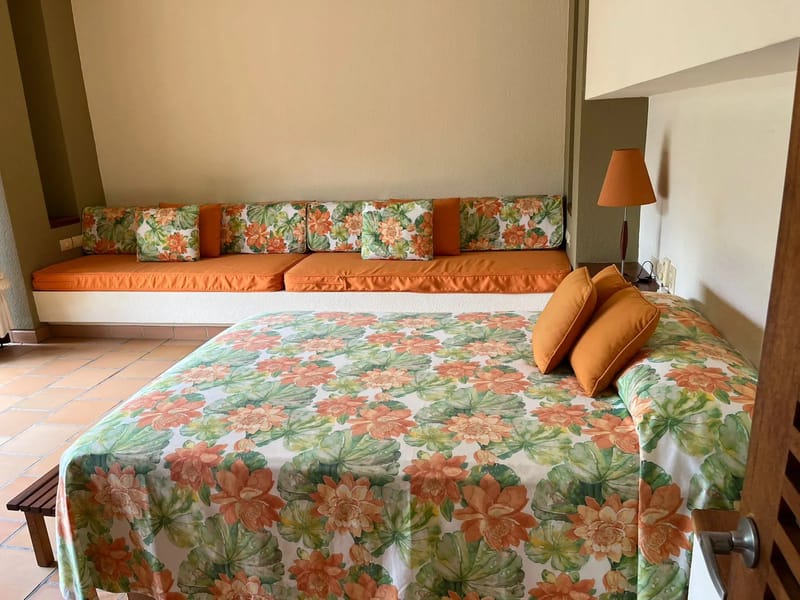 Astonishing 5BR House w/ pool in Anapoima