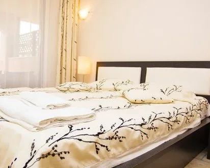 Estudio con cama doble