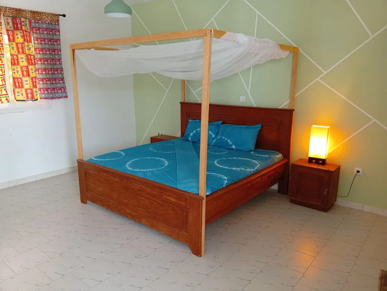 Habitación 3: Aline Sitoe