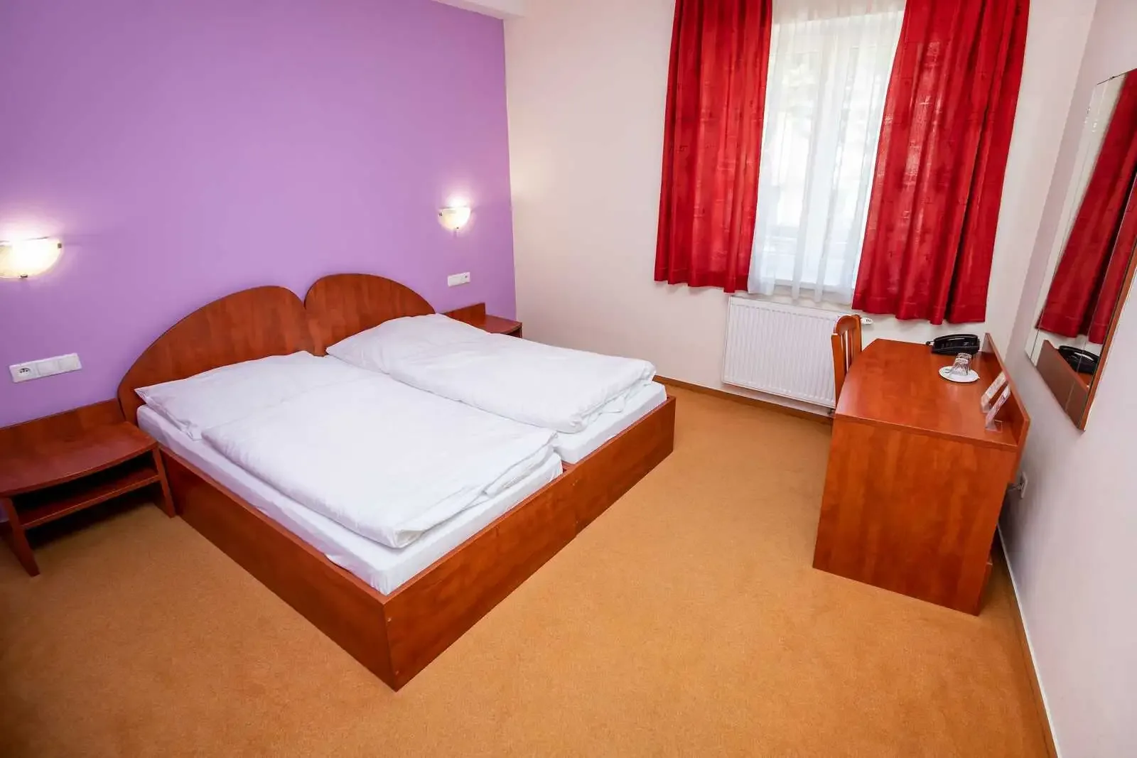 Triple Apartment bedroom
