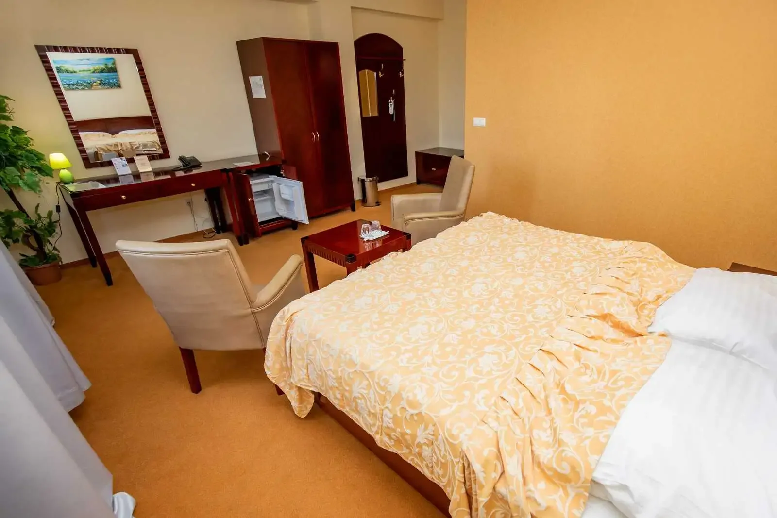 Double Lux room, double-bed type
