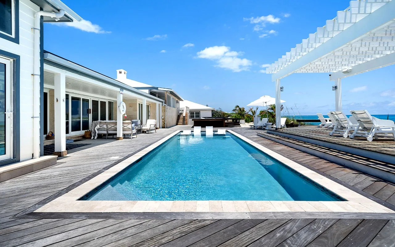 Island Retreat pool